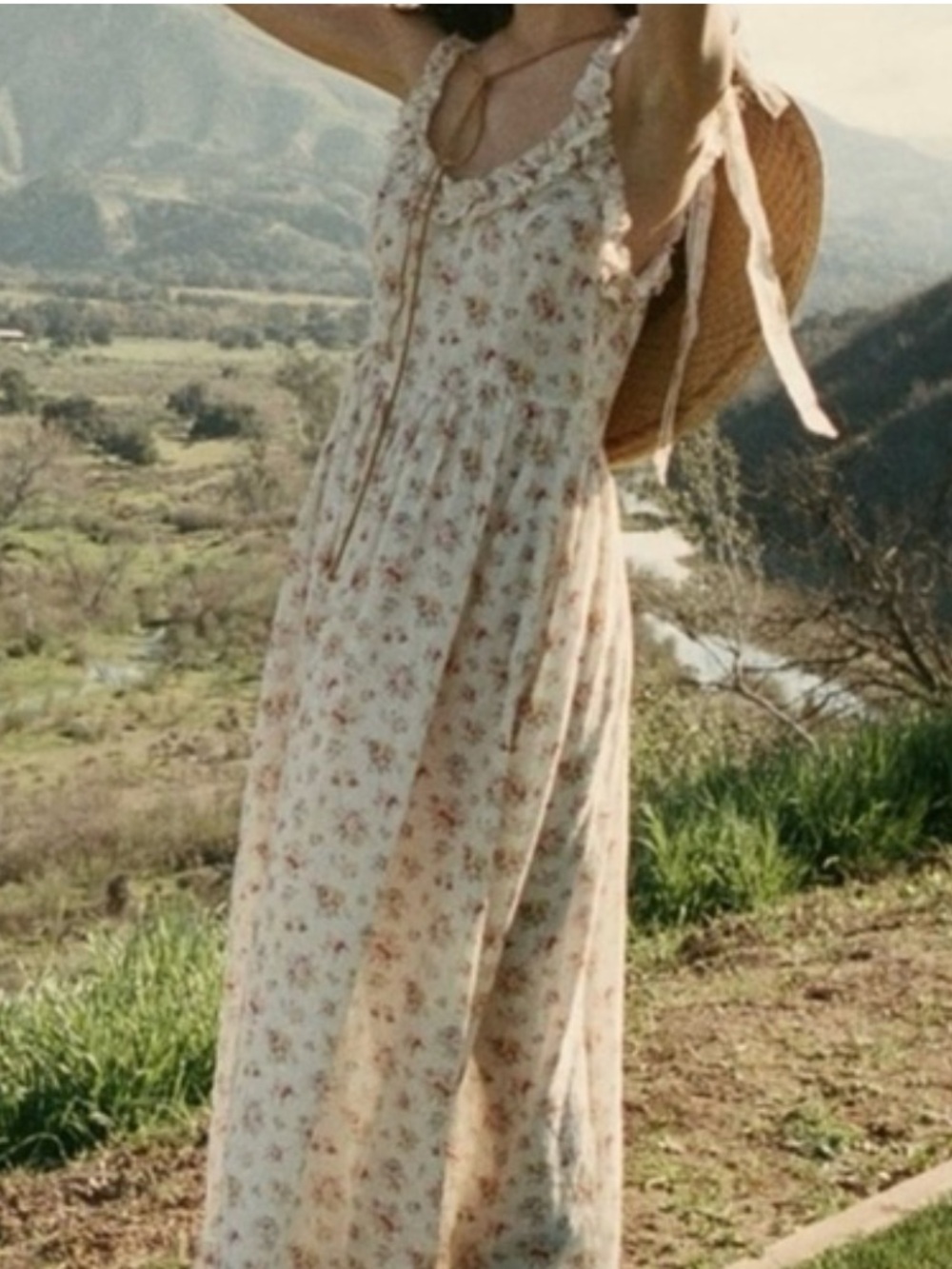 Doen Floral Ondine Dress in Tuileries
Bloom XS - Picture 2 of 5